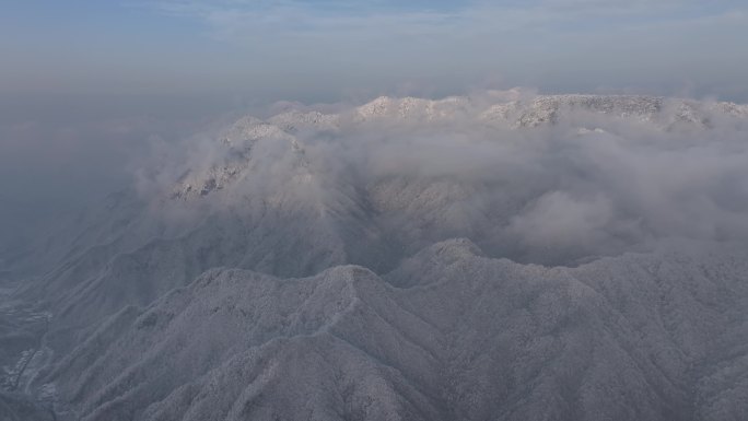 陕西西安秦岭山脉地标云海雪景航拍夕阳自然