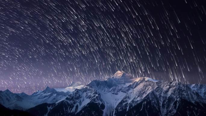 雪山山脉星空星轨