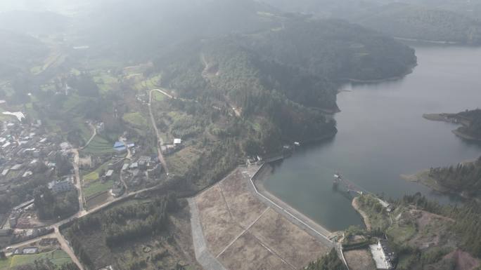 村庄自然风景大山航拍