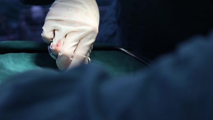 手术室 手术 手套 手术衣 手术器械