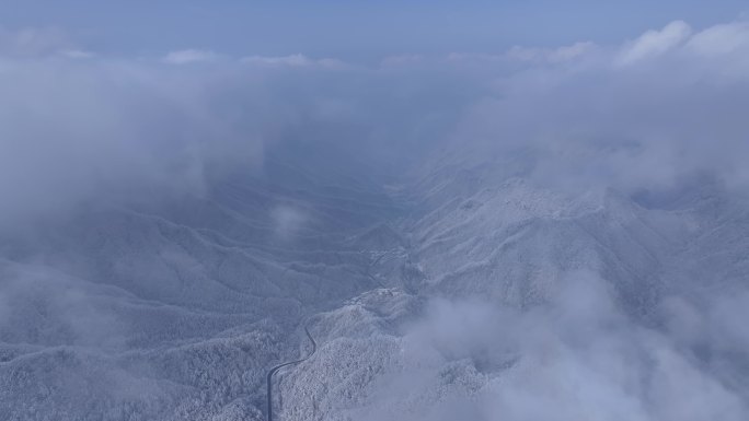 陕西西安秦岭山脉地标云海雪景航拍夕阳自然