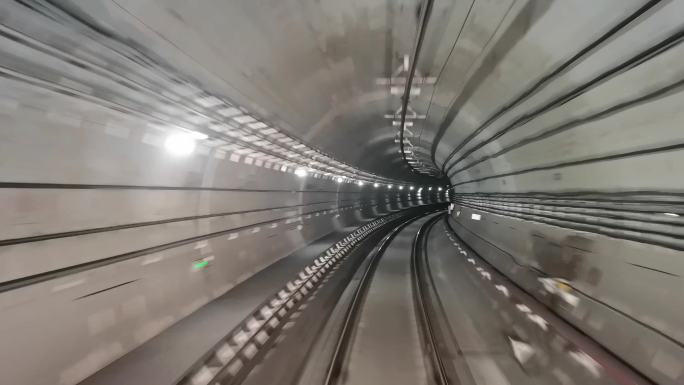 地铁隧道 地铁穿梭实时画面
