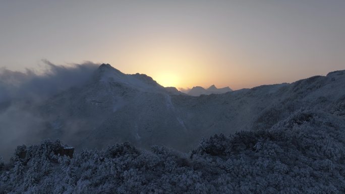 陕西西安秦岭山脉地标云海雪景航拍夕阳自然