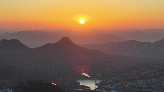 航拍 山东 临沂 岱崮地貌 沂蒙山 日出