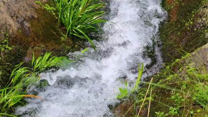 河边流水河流河水小溪山泉泉水流体液体水流