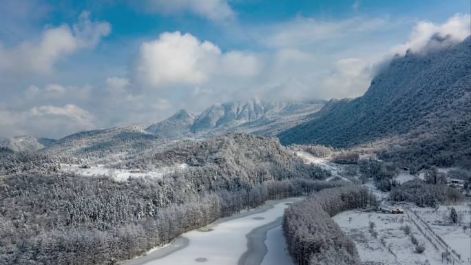 4K25P汉中龙池雪景环绕航拍延时