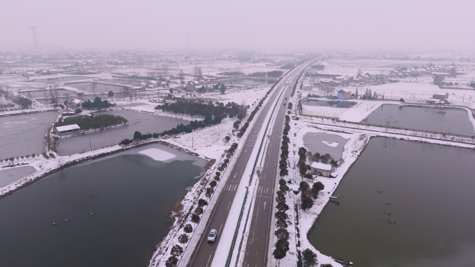 雪后松滋一级公路 荆州大雪