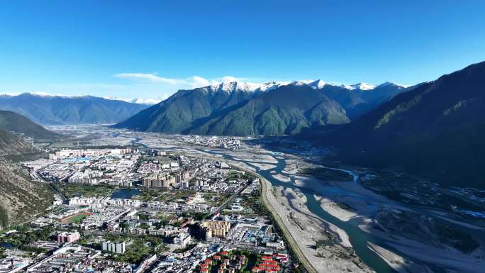 4K西藏林芝市航拍 自然、城市航拍大景