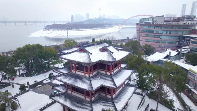 武汉龙王阁景区航拍雪景