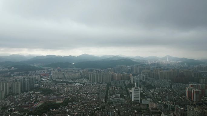 城市极端天气暴雨来袭航拍广东中山