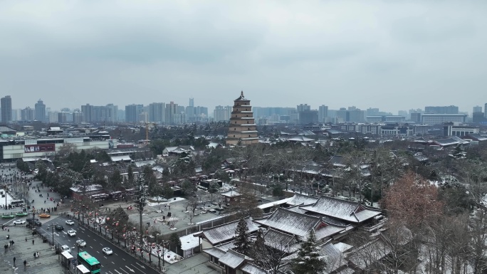 陕西省西安市雁塔区大慈恩寺大雁塔雪景风光