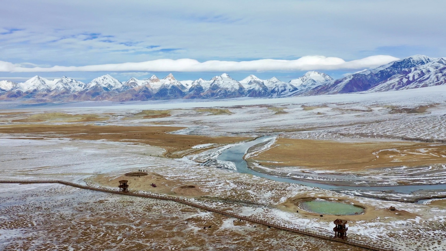 新疆 木吉火山 十八罗汉峰  雪景 航拍