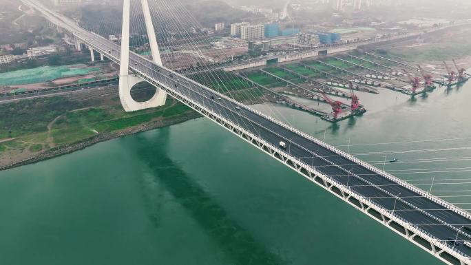 重庆白居寺长江大桥：科幻片般“星际之门”