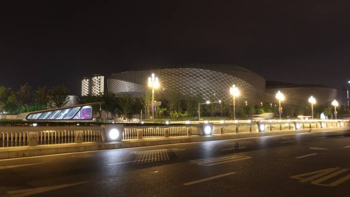 凤凰山体育馆 足球馆 延时 夜景 车流