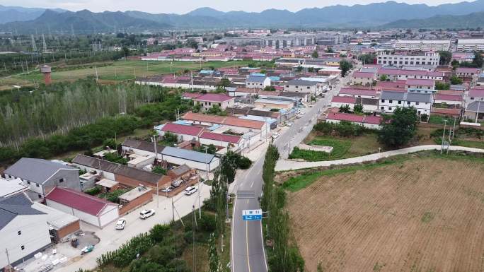 旅拍绿色城镇乡村郊外公路田野风景