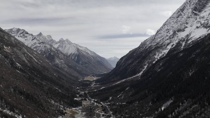 四姑娘山