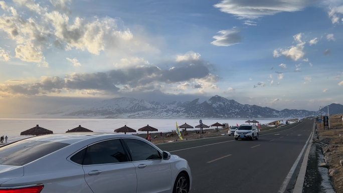 冬季的新疆赛里木湖风景区