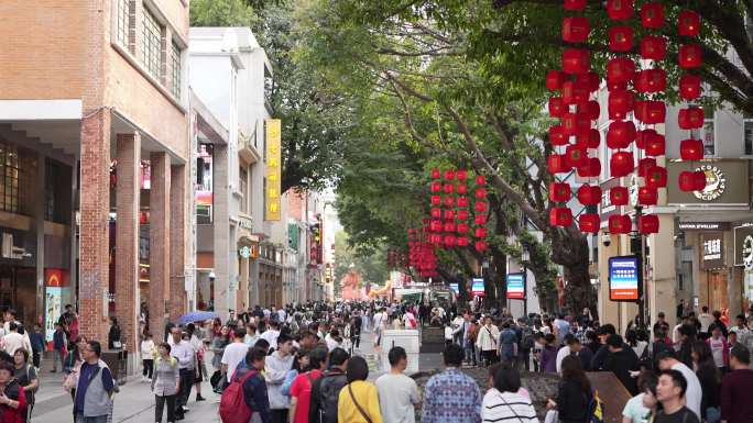 4K实拍，广州北京路商业步行街逛街市民。