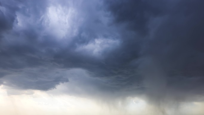 【8K】局部暴雨