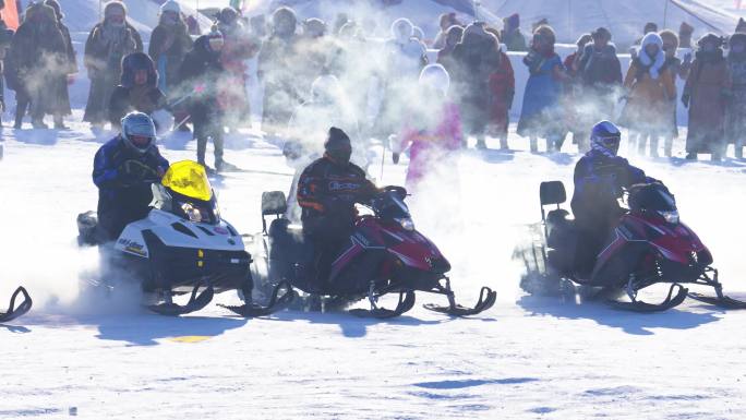 雪地摩托  冬季那达慕大会