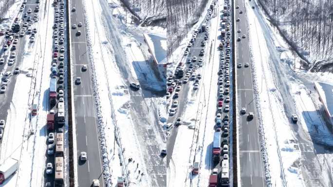 大雪极端天气造成高速公路堵车交通拥堵