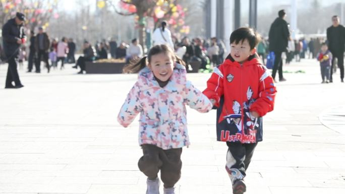 幸福的孩子 滑板少年，幸福家庭 休闲人们