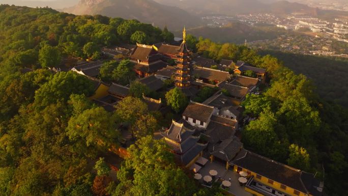 苏州夏天秋天灵岩山寺日落落日黄昏航拍城市