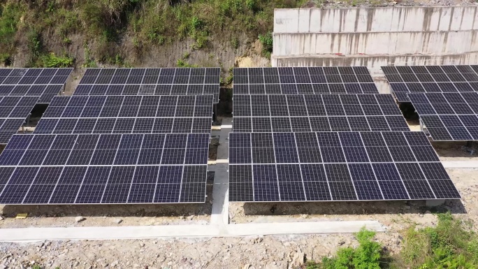 城开高速大树梁隧道光伏