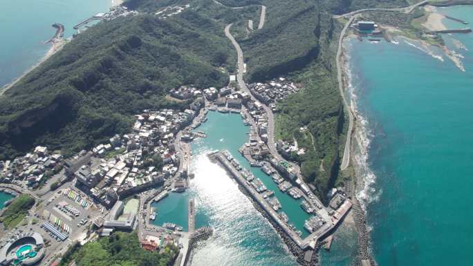 台湾北部海岸线野柳海港渔村滨海城市港口