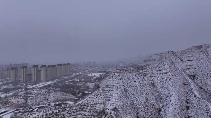 乐都 雪景 裙子山 乐都雪景 洪崖飞峙