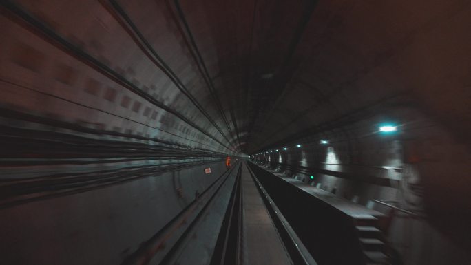 地铁隧道地铁第一视角穿梭延时