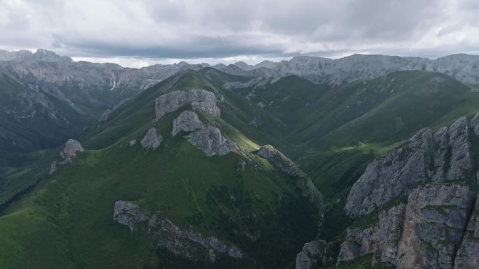 洛克之路石头山