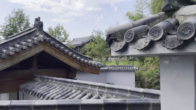 中国古寺庙寺院屋顶瓦片