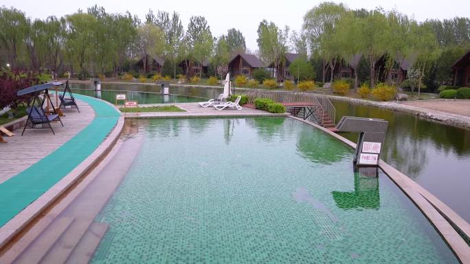 高品质 度假酒店 游泳池 温泉