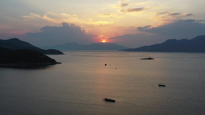 上川岛海岛海边落日海浪