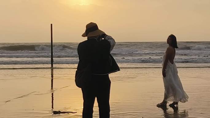 背影人影剪影海边大海黄昏水边岸边意境写意