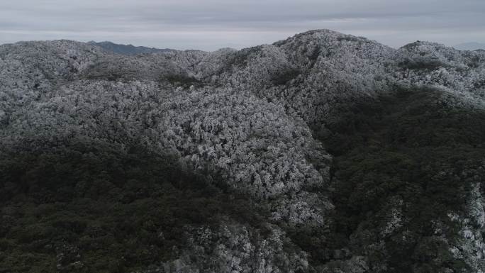 信宜钱排风车山冰挂航拍