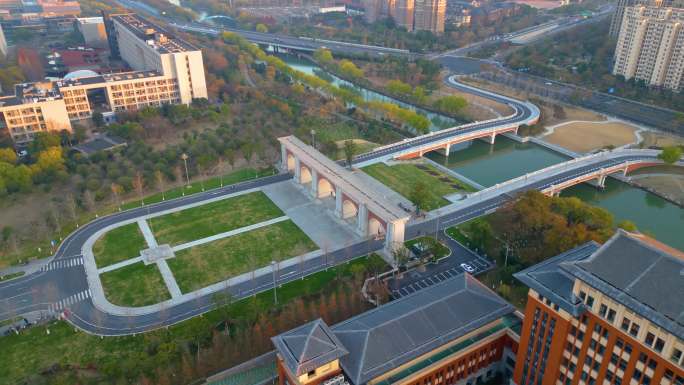 杭州浙江大学紫金港校区校门风景视频素材9