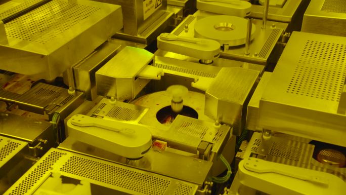 芯片制造LED芯片光刻机生产过程细节黄光