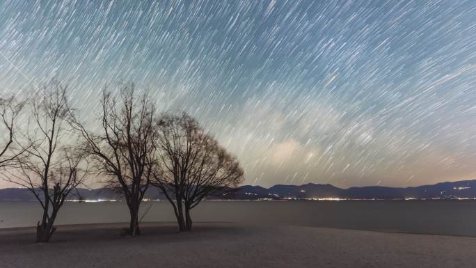 云南省玉溪市抚仙湖星空延时摄影