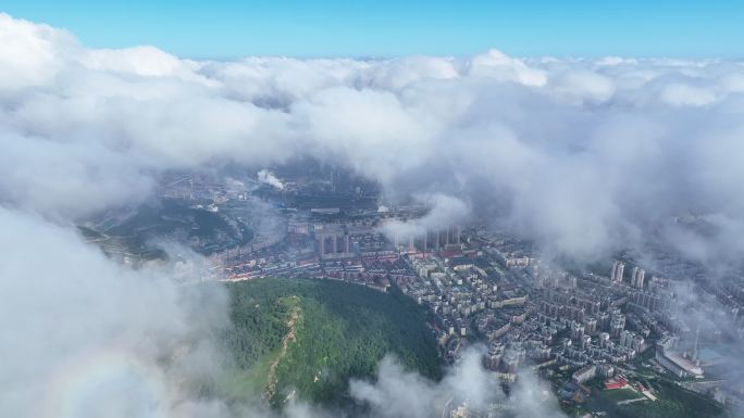 辽宁本溪城市建筑航拍蓝天与云海