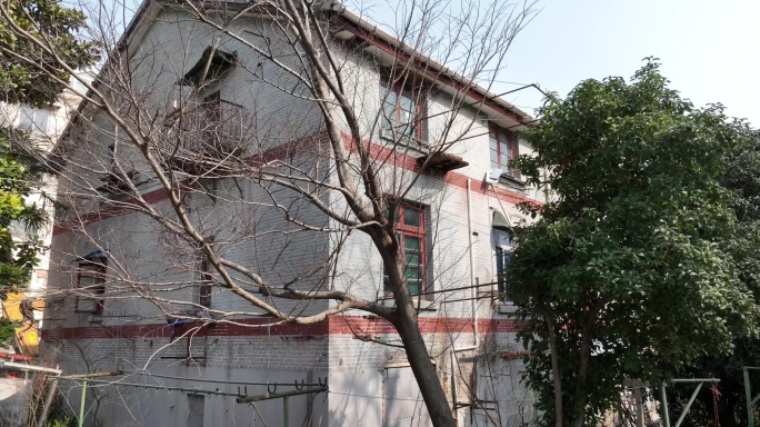 航拍上海旧房改造动迁安置凤南一村老房拆除
