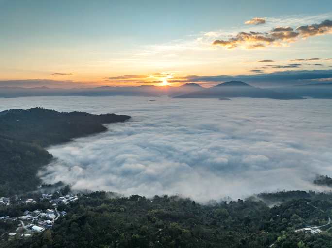 航拍景迈山日出延时摄影