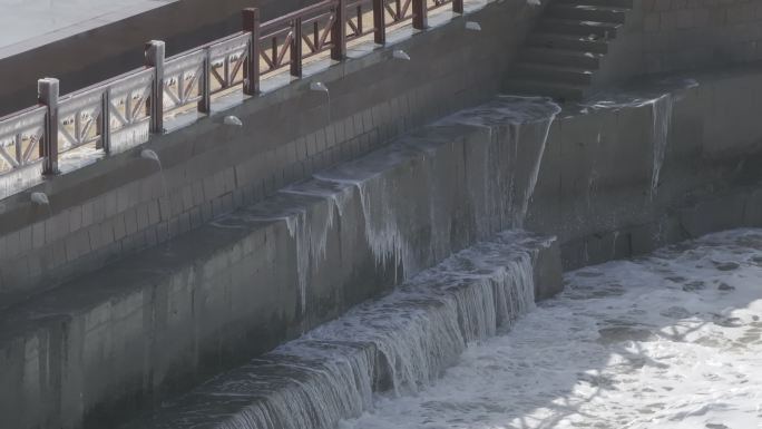 航拍威海环翠孙家疃葡萄滩海水浴场海岸海浪