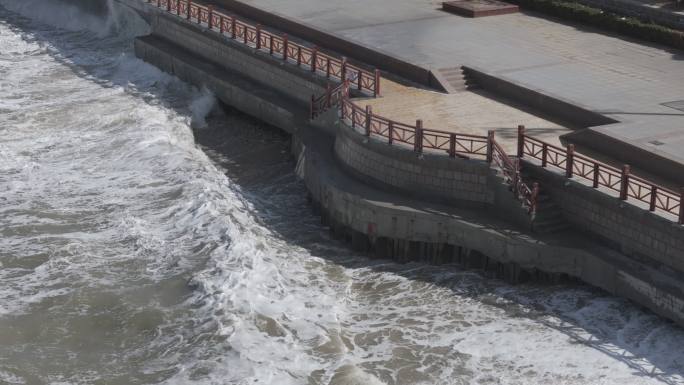 航拍威海环翠孙家疃葡萄滩海水浴场海岸海浪