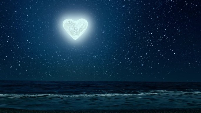 情人节，心形的月亮照在海面上