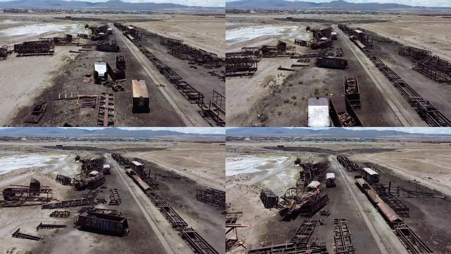 玻利维亚乌尤尼附近的altiplano轨道上废弃的火车车厢天桥