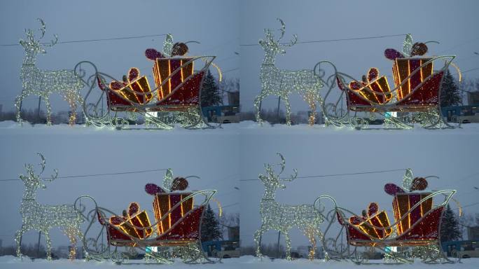 新年圣诞闪闪发光的小鹿推车，用花环和灯泡做成的别具一格的圣诞树。闪闪发光，闪闪发光。一只鹿推着一辆装