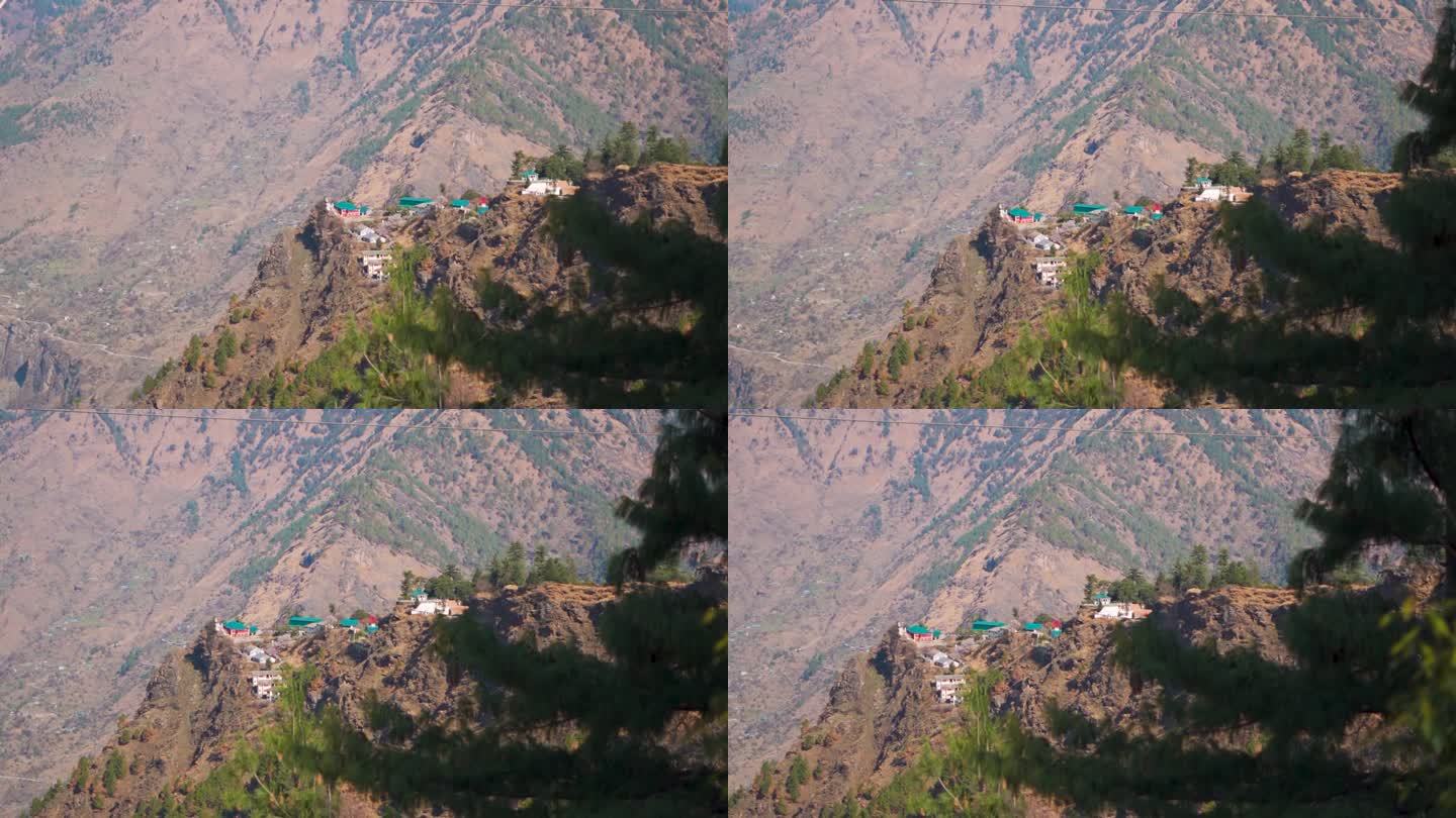 位于印度喜马偕尔邦Kinnaur山崖边的房子。建在金纳尔的喜马拉雅山脉悬崖边上。自然背景。印度喜马偕