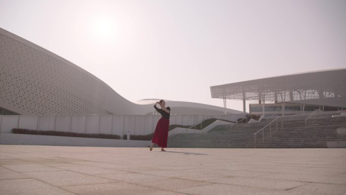 阿莱拍摄大气城市人文宣传片优雅女人舞蹈